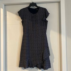 Banana Republic Flowy Navy and White Dress Size 8